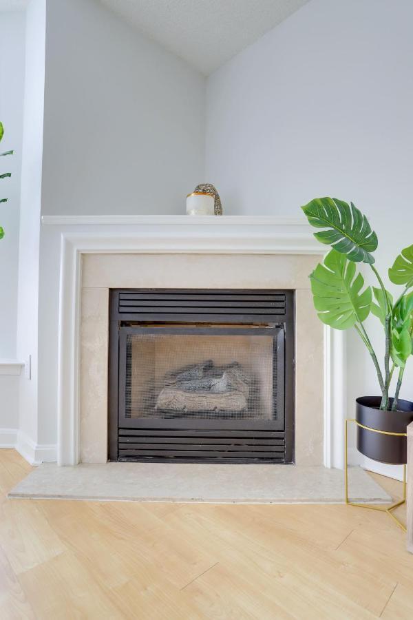 Elegant And Charming Condo At Ballston With Pool Arlington Exterior foto