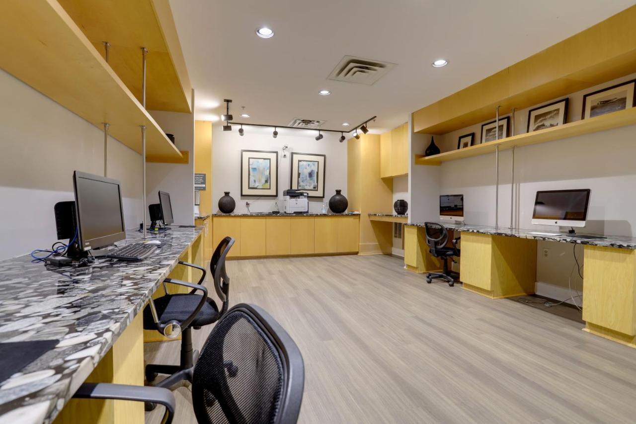 Elegant And Charming Condo At Ballston With Pool Arlington Exterior foto