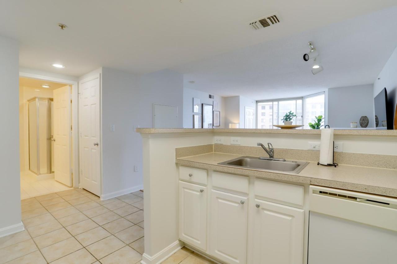 Elegant And Charming Condo At Ballston With Pool Arlington Exterior foto