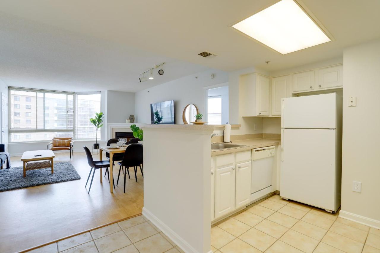 Elegant And Charming Condo At Ballston With Pool Arlington Exterior foto