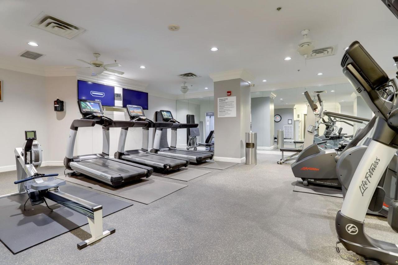 Elegant And Charming Condo At Ballston With Pool Arlington Exterior foto