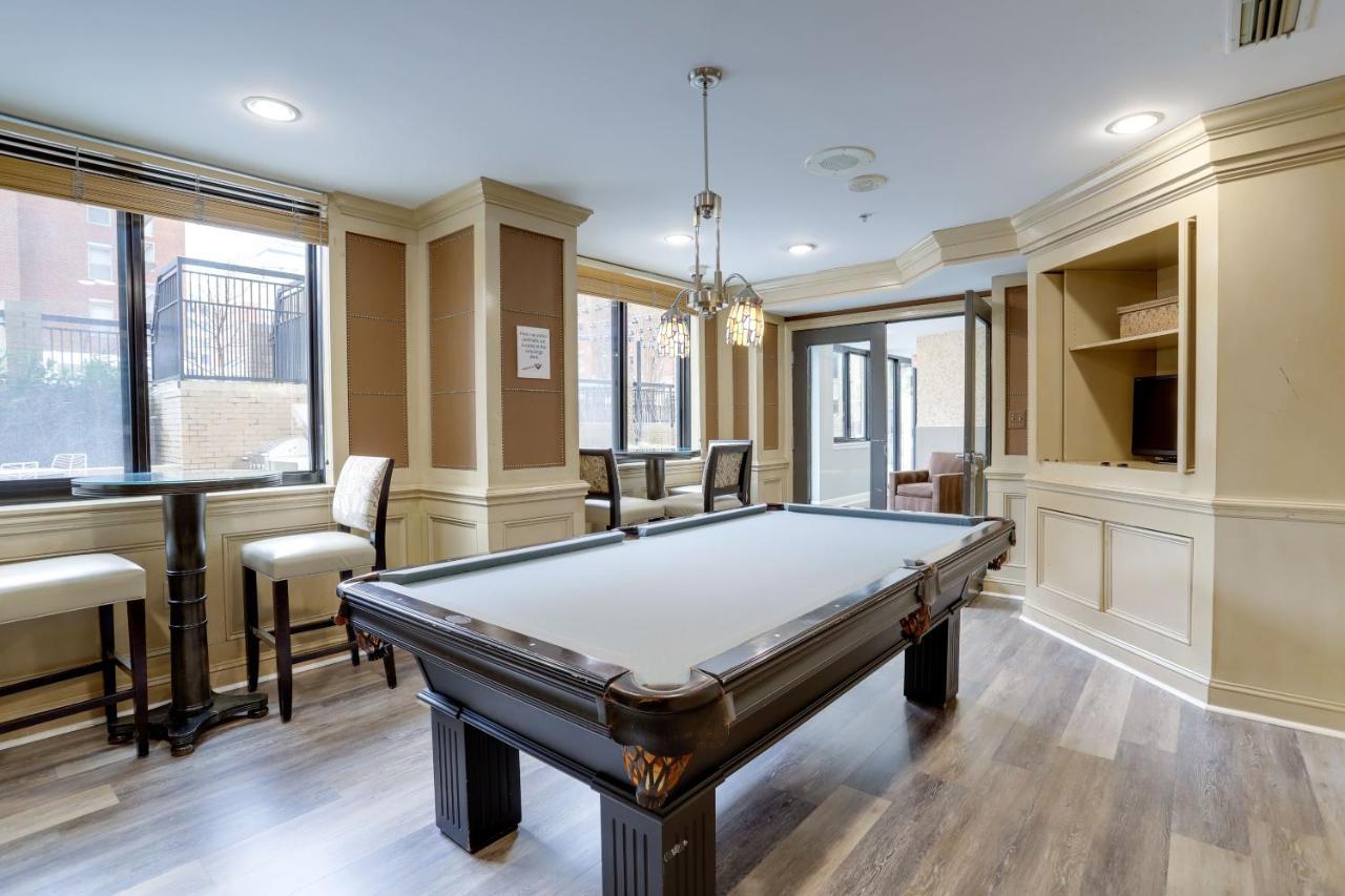 Elegant And Charming Condo At Ballston With Pool Arlington Exterior foto